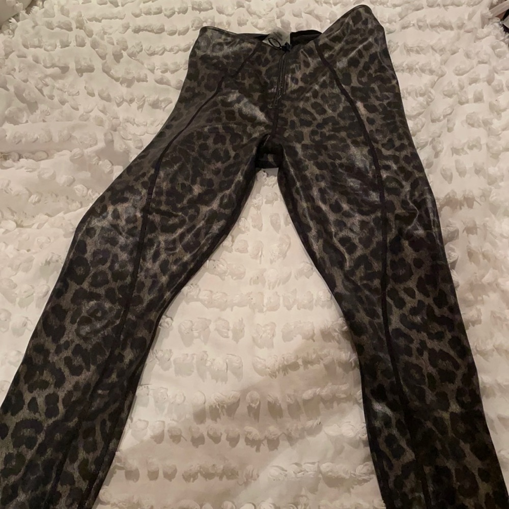 Good American Cheetah leggings
